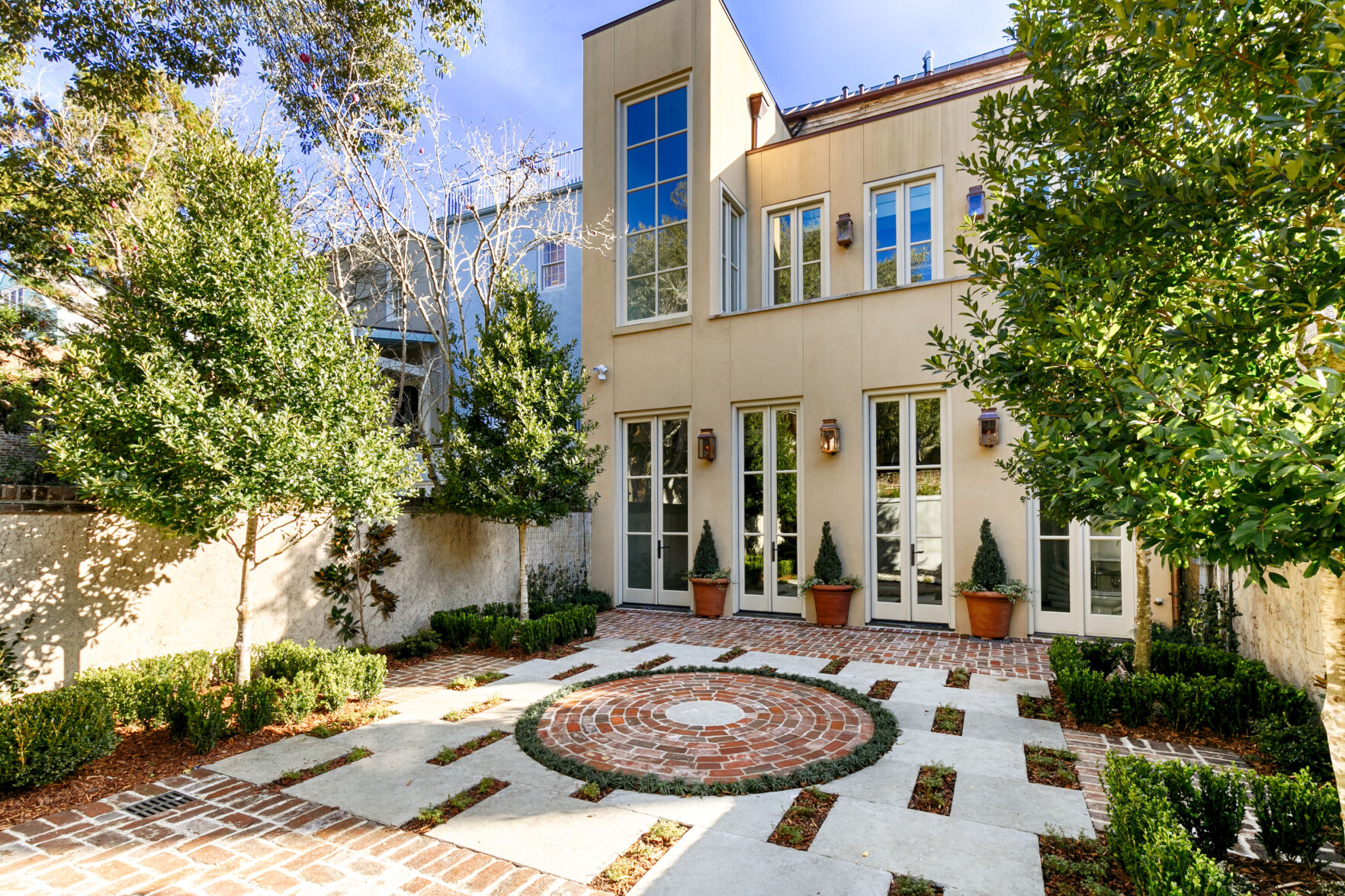 22 Elliott Garden